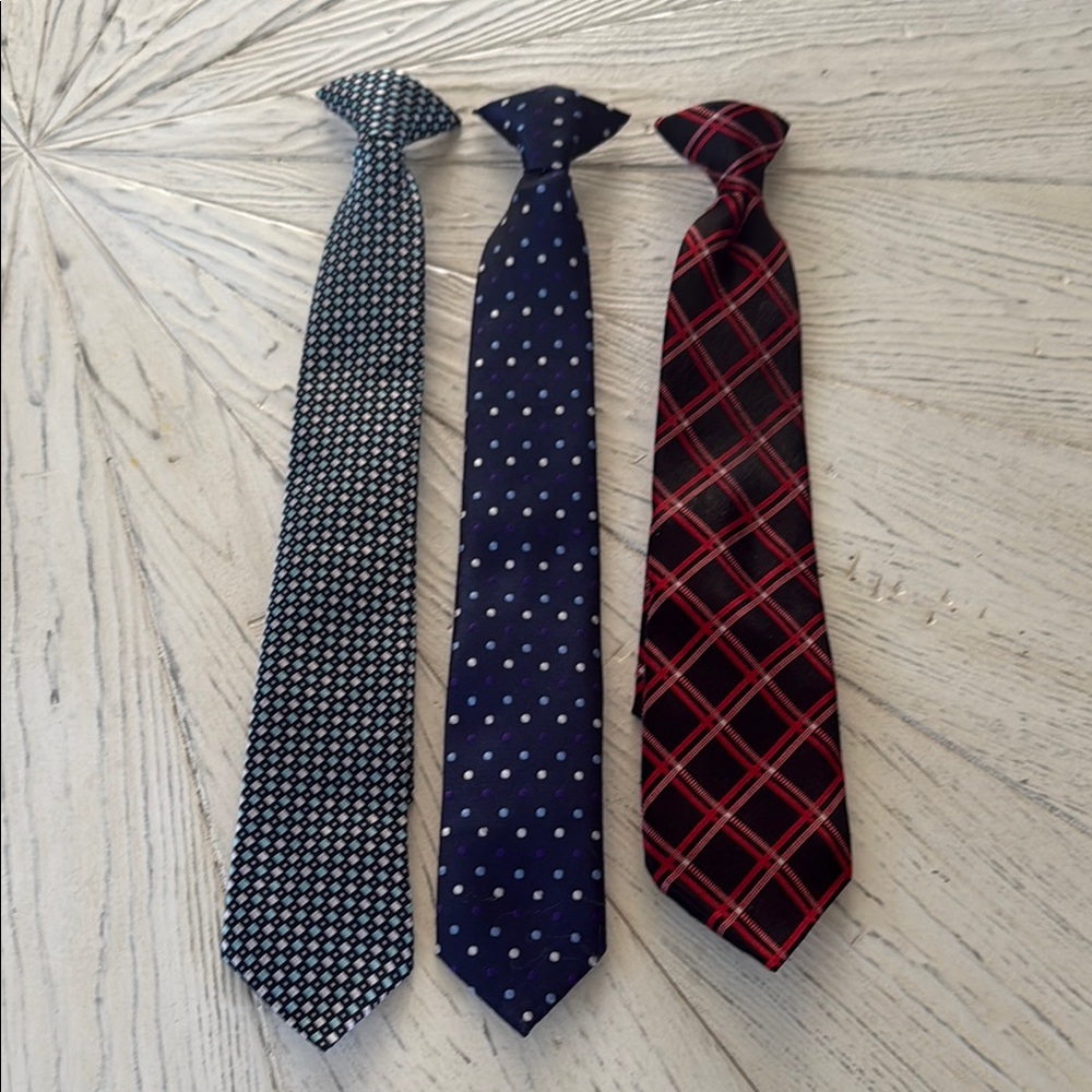 Elegant Men's Tie Bundle of 3  - Blue and Red